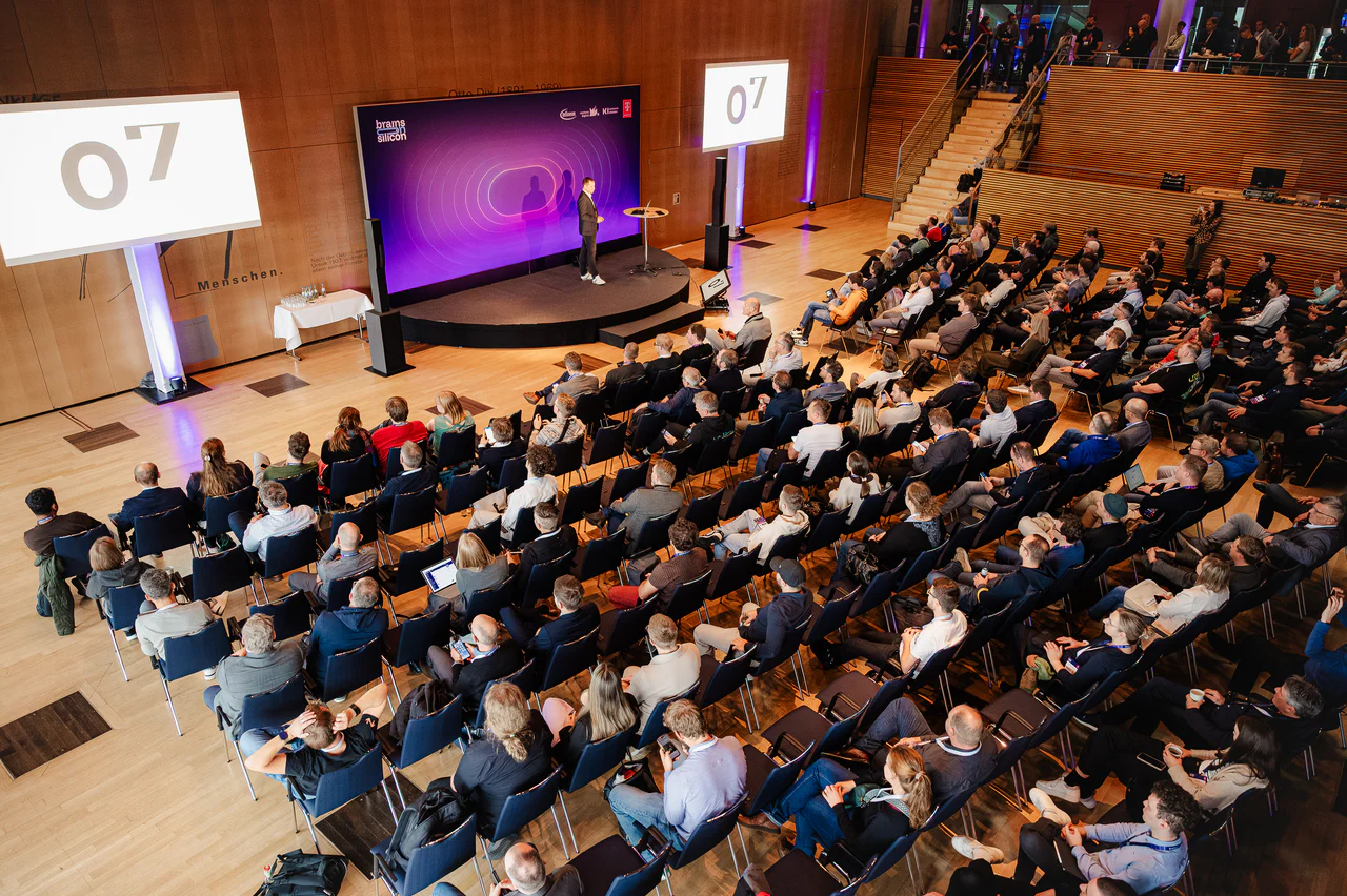 Brains on Silicon Startup Arena Session mit Publikum